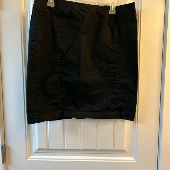 Bundle of 4 NY & Co (Skirt/Capris/2 Slacks) size 12 - Picture 2 of 12